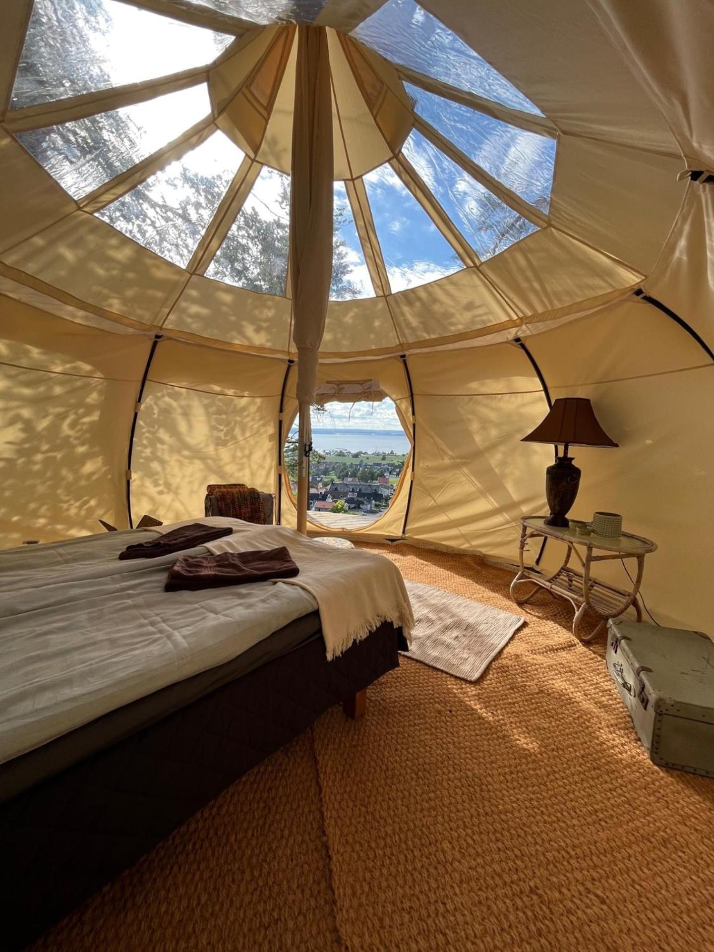 Glamping *